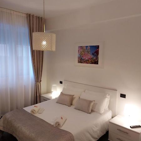 Ca Sottomarina Gli Appartamenti In Centro Apartsuite Buitenkant foto