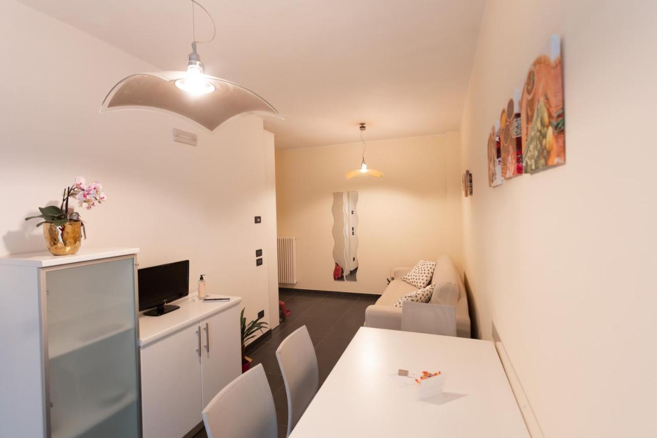 Ca Sottomarina Gli Appartamenti In Centro Apartsuite Buitenkant foto