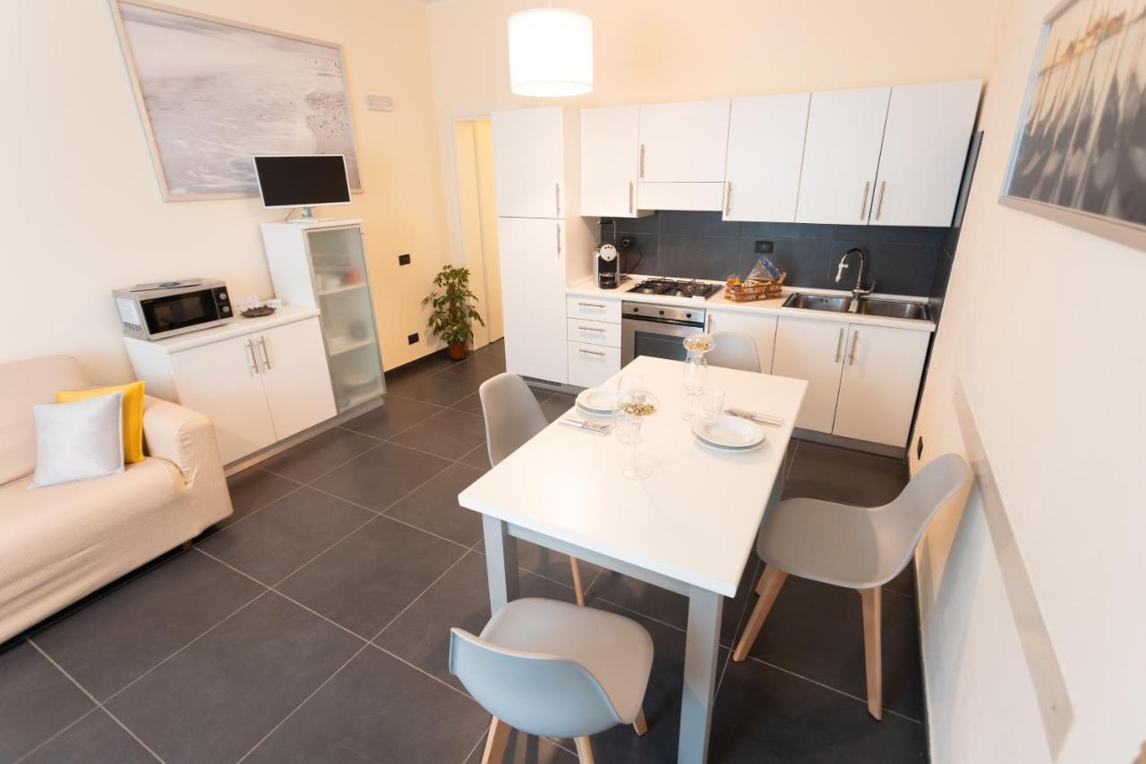 Ca Sottomarina Gli Appartamenti In Centro Apartsuite Buitenkant foto