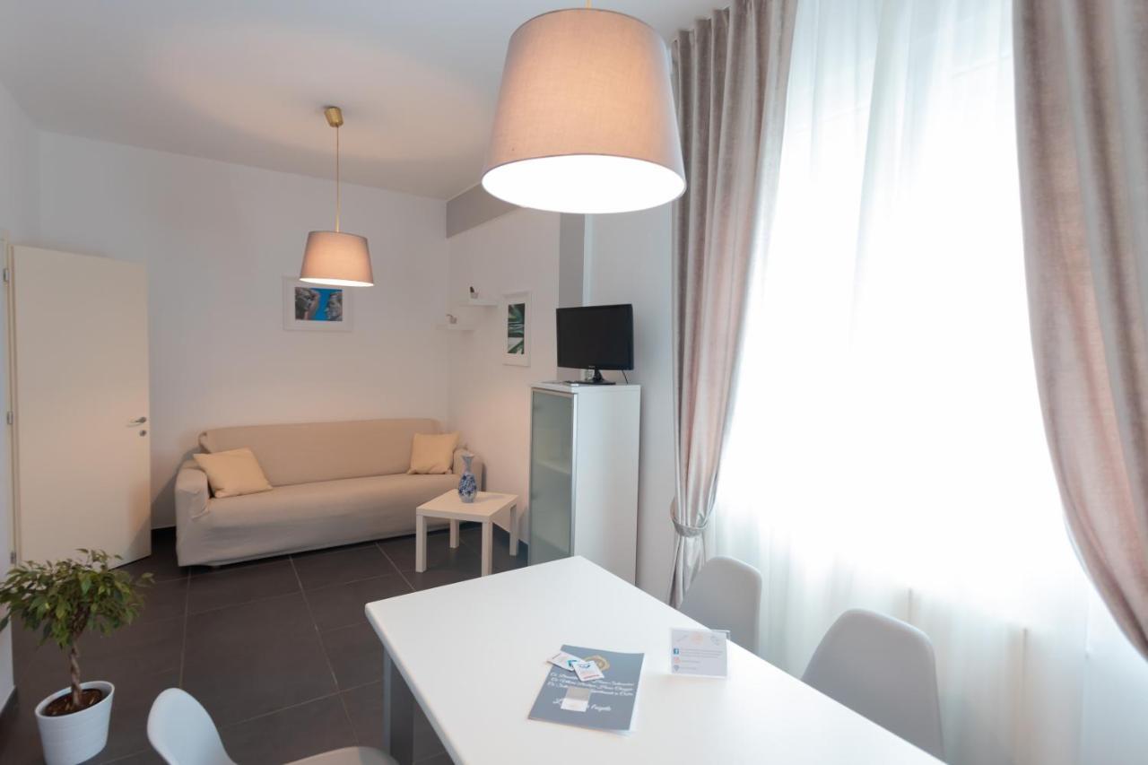 Ca Sottomarina Gli Appartamenti In Centro Apartsuite Buitenkant foto